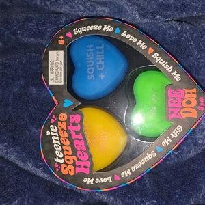 Teenie Squeeze Hearts Nee Doh Set